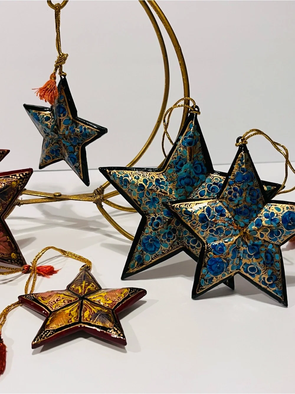 Vtg Lacquered Wood Hand Painted Blue, Red, Gold Flowers Christmas 6 Ornaments